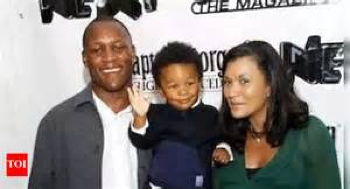 Lauren Campbell ExWife of Barry Sanders, Age, Children, Net Worth and