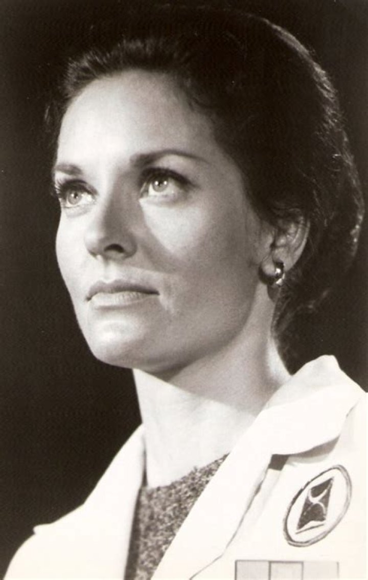 LEE MERIWETHER PHOTO GALLERY 01