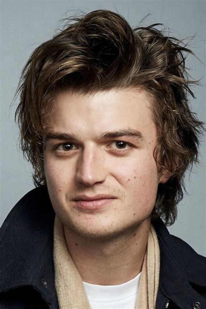 &lsquo;Stranger Things&rsquo; Actor Joe Keery Really Wants You to Stop &lsquo;Fixating