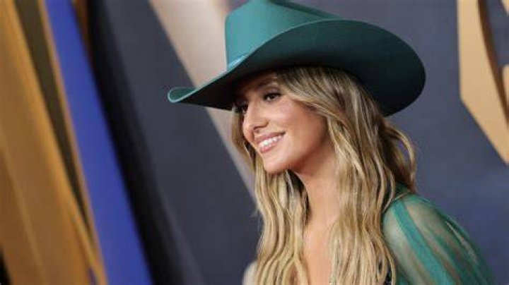 ‘Yellowstone’ star Lainey Wilson says being an American ‘means