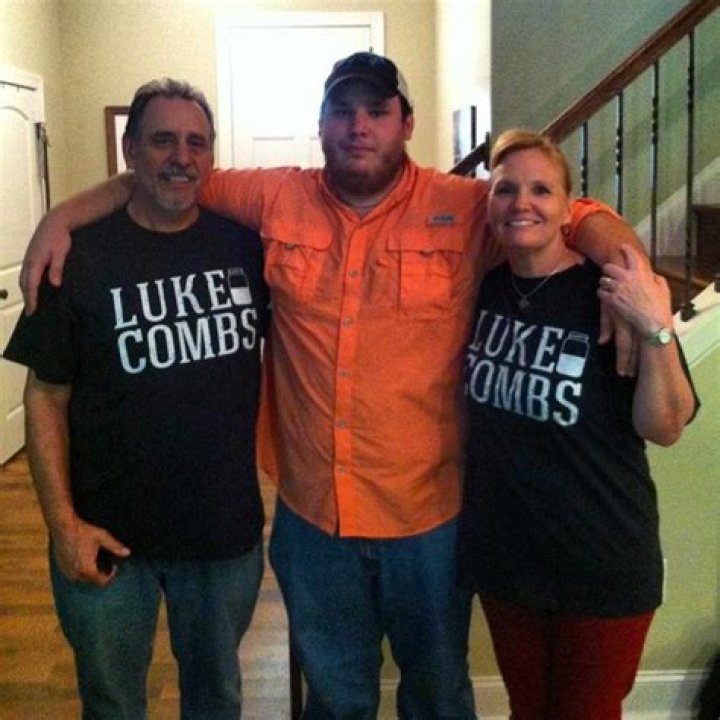 Luke Combs Became A Dad On Father&rsquo;s Day! 92.1 CTQ Maverick and Lulu