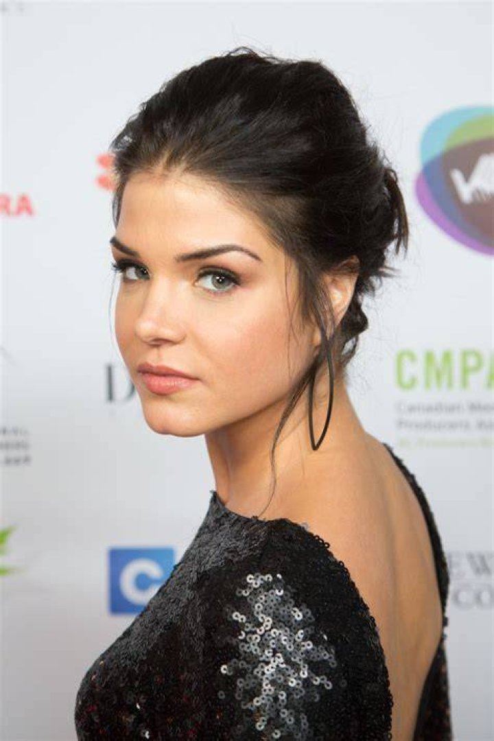 Marie Avgeropoulos 'The 100' Press line at ComicCon International in