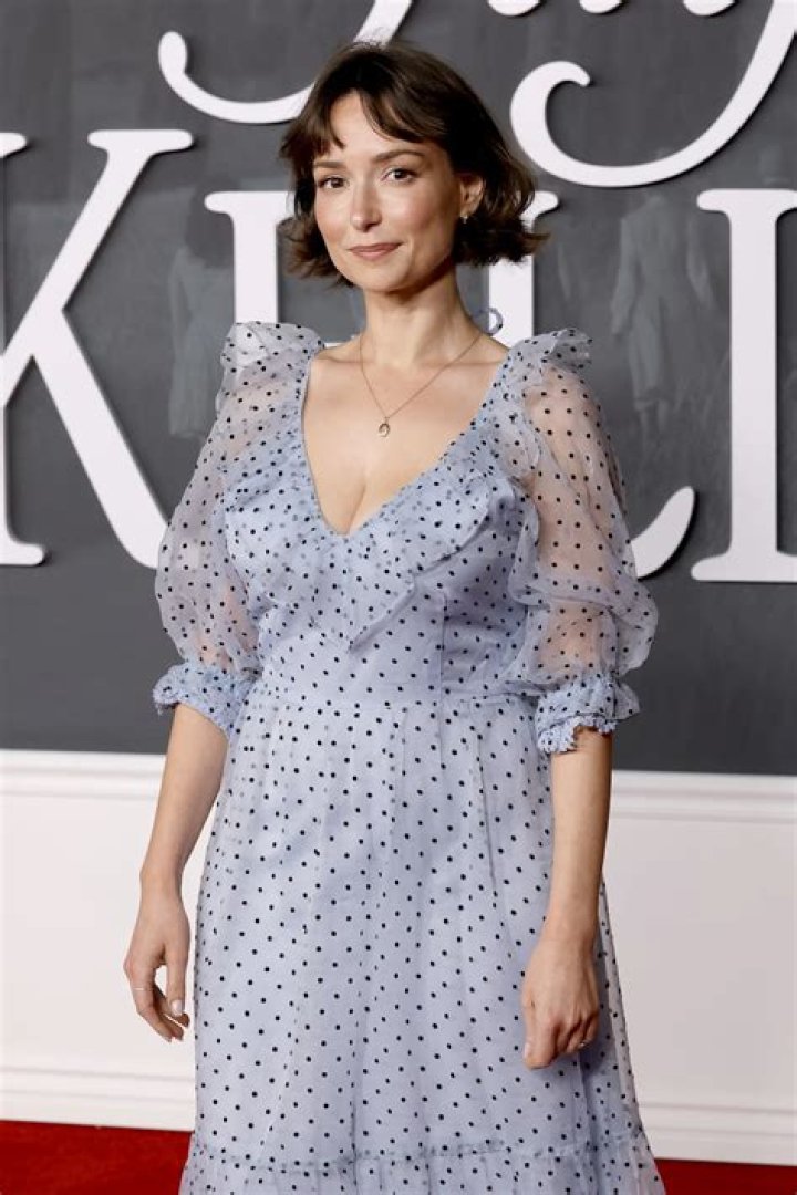 Milana Vayntrub &mdash; 'Lily' from Those AT&T Ads &mdash; Has a Message for Syrian