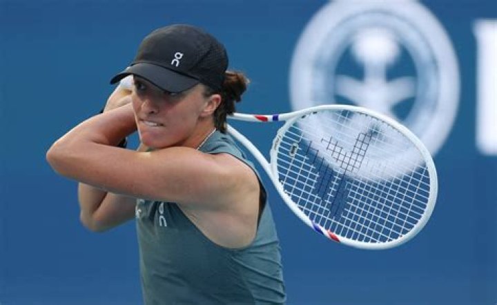 Mystery Behind Tennis Star Iga Swiatek’s Dating Life Sportsmanor