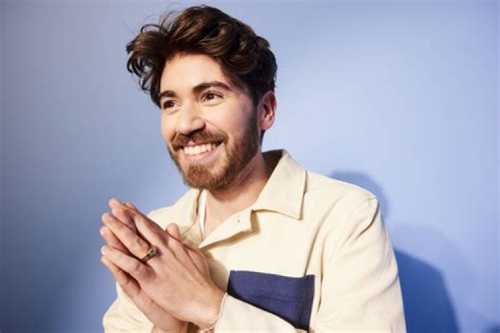 Noah Galvin's Inspiring Journey As A Trans Actor