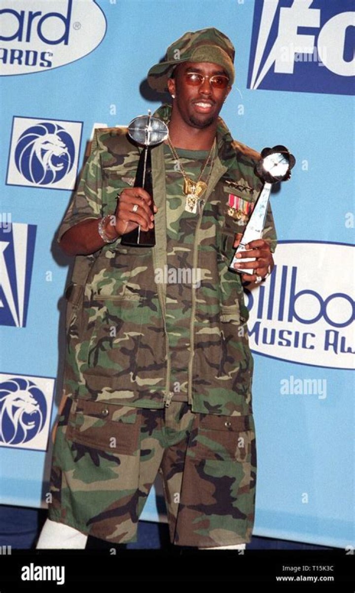 Nov 28, 1997 Puff Daddy and the Family at USAir Arena Landover