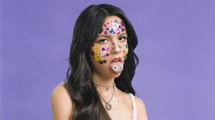 Olivia Rodrigo Sour Album Review Cultura