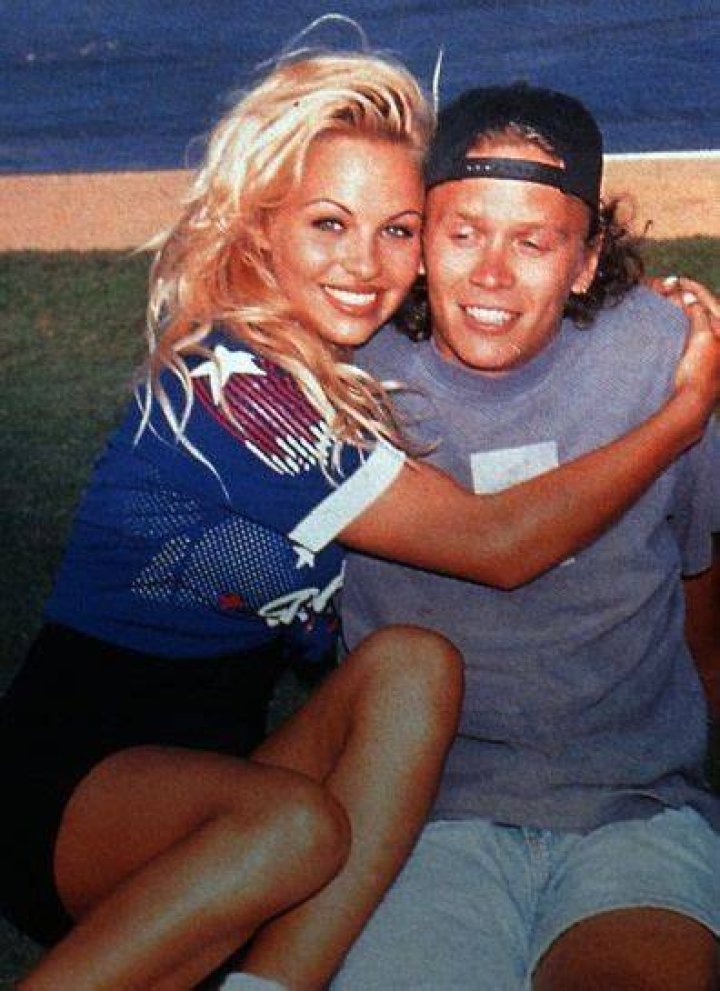PAMELA ANDERSON with brother 1993.6227eg.(Credit Image © Ed Geller