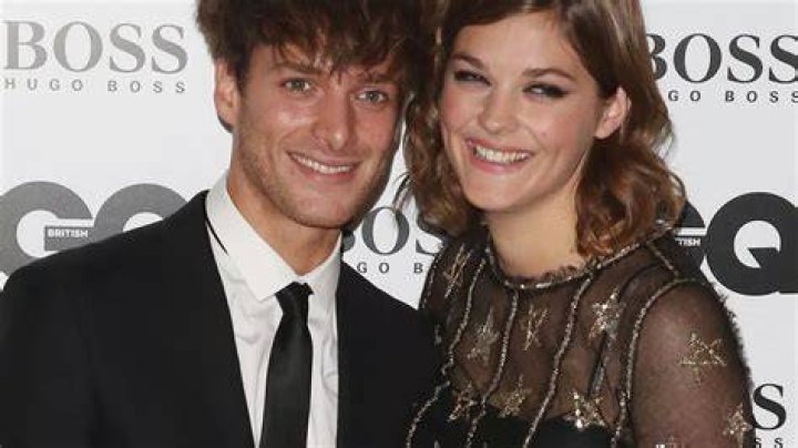 Paolo Nutini & Laura Whitmore Scottish Singer Is Quizzed By Ray