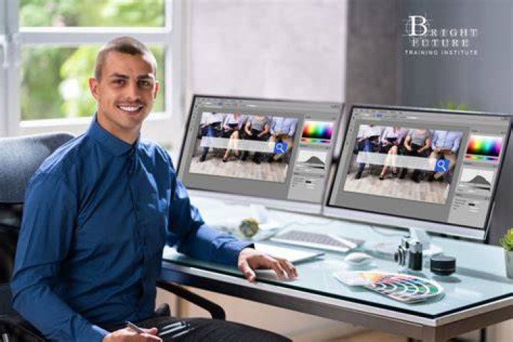 Rama Khalifeh Senior Graphic Designer FIVE Communications LinkedIn