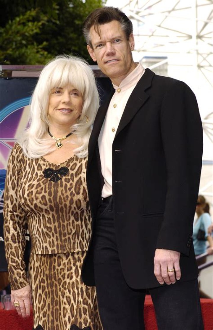 Randy Travis and wifemanager, Elizabeth, divorce