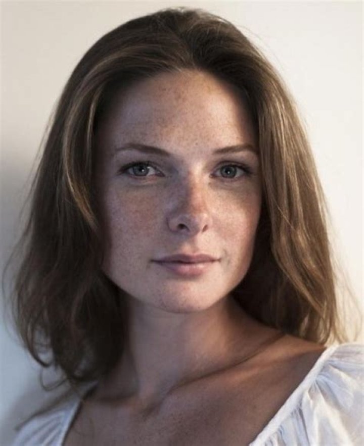 Rebecca Ferguson's Alluring Face: Enhancing Beauty And Confidence