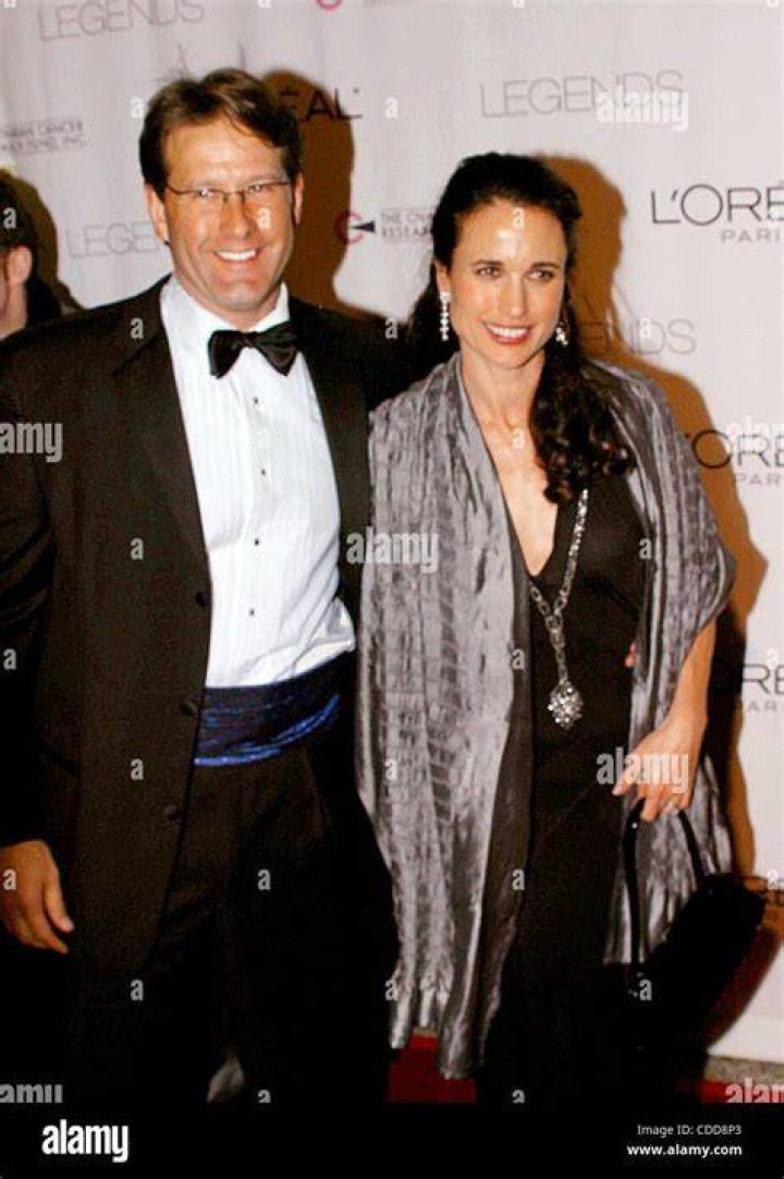 Rhett Hartzog age, height, wiki, net worth, family, biography and
