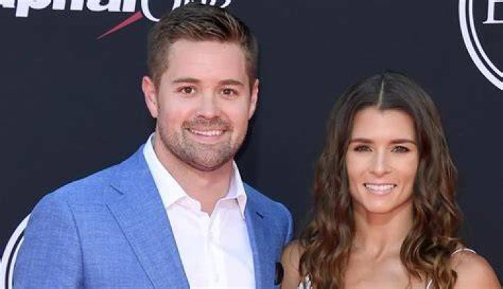 Ricky Stenhouse Jr Net Worth, Girlfriend, Wife, Age, WikiBio Celeb