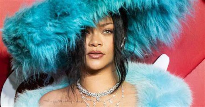 Rihanna est&aacute; sendo 'treinada' por JayZ para se apresentar no Super Bowl