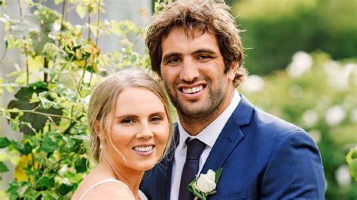 Sam Whitelock and Hannah Lawton's fairytale wedding Woman's Day