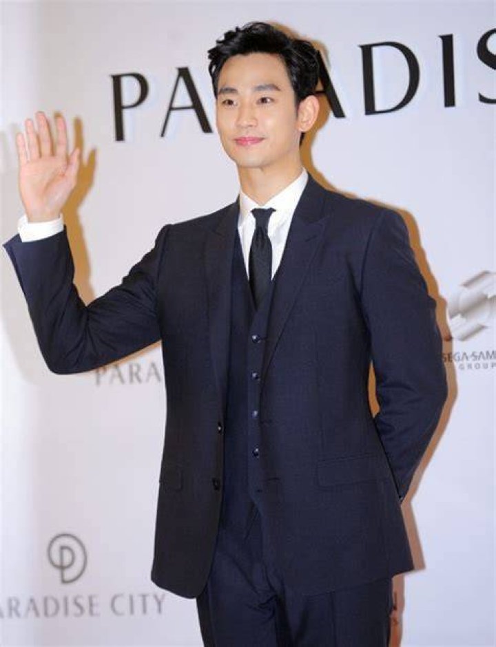 [SBS Star] Kim Soo Hyun & Seo Ye Ji Can Pass as Twins?