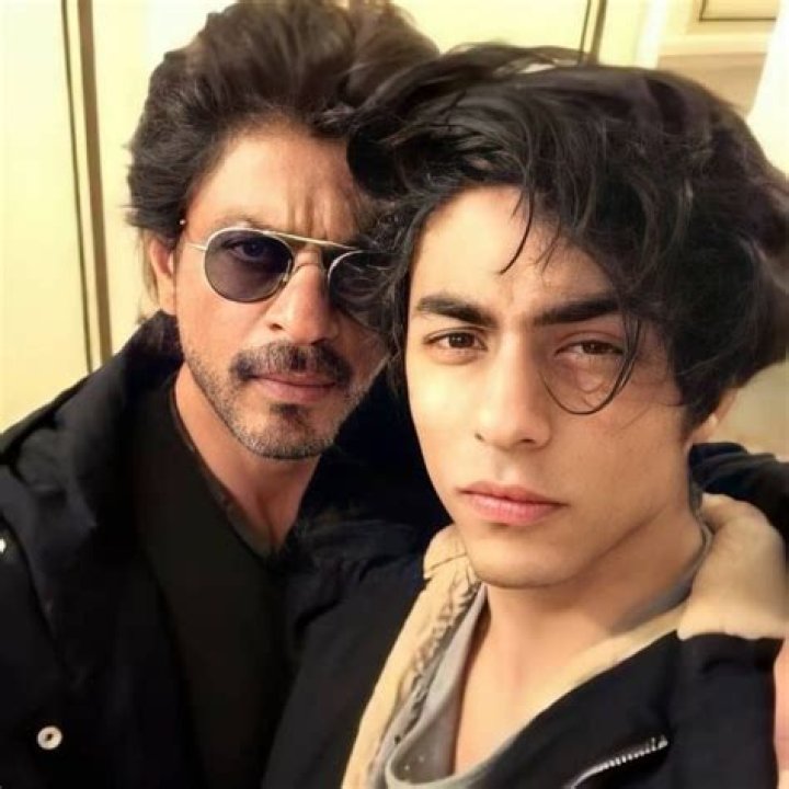 Shahrukh Khan Son 10 Praiseworthy Pictures Reviewit.pk