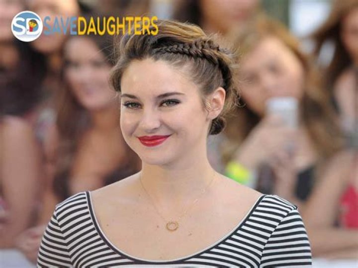 Shailene Woodley Biography and Photos Girls Idols Wallpapers and