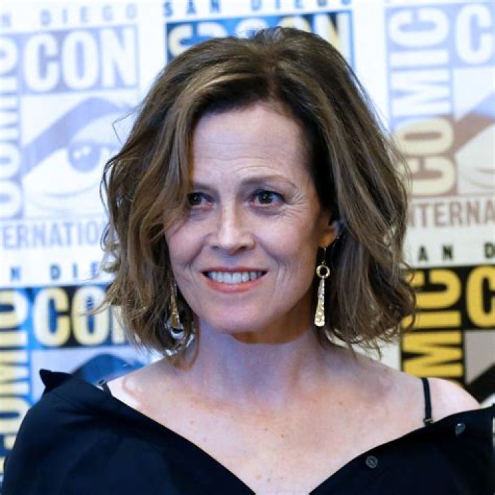 Sigourney Weaver Paris Match