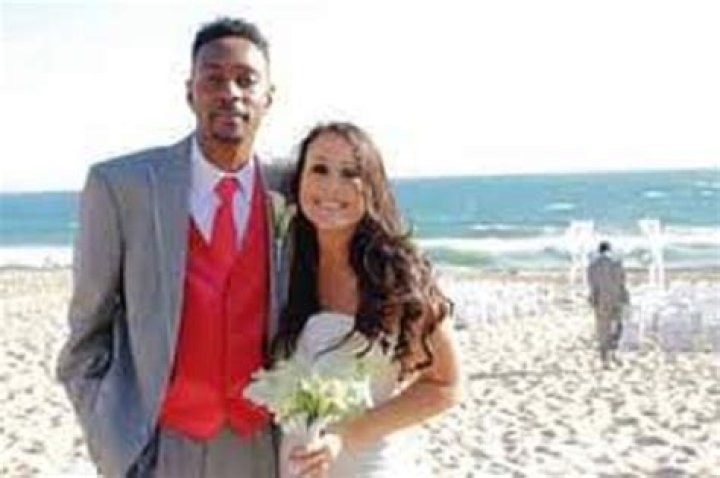 Tag Krayzie Bone and Andrea Henderson — Thedistin