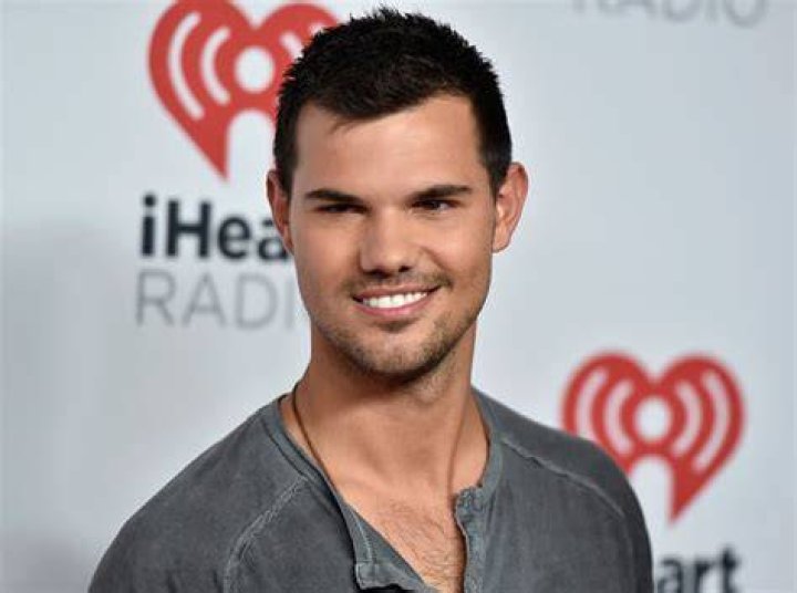 Taylor Lautner Net worth How Much Money Does Taylor Lautner