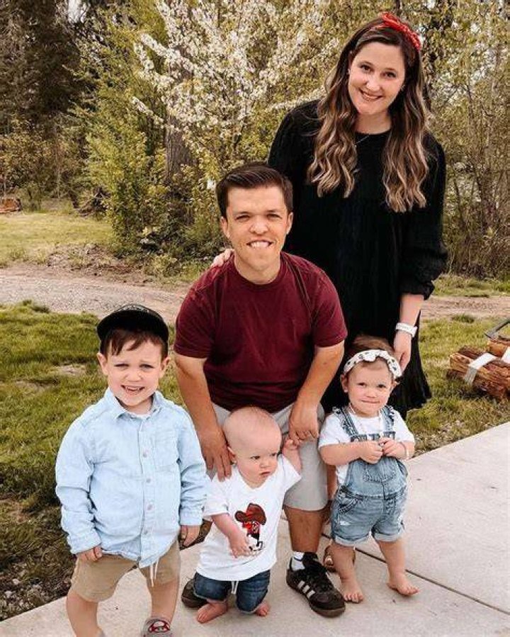 Tori Roloff Celebrates Husband Zach's Return Home After Brain Surgery