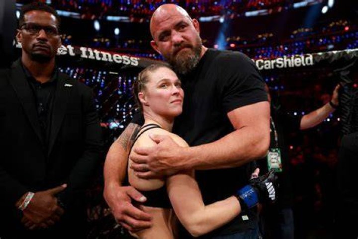 UFC&rsquo;s Ronda Rousey Marries Travis Browne E! Online AU