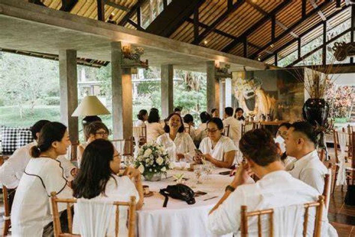 Unveiling The Intimate Wedding Of Johnny Flynn And Beatrice Minns