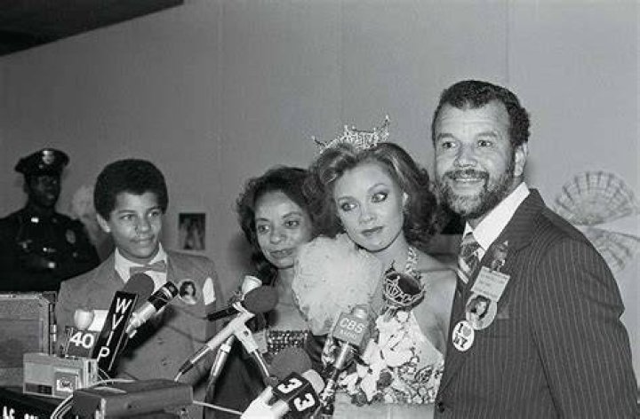 Vanessa Williams Parents