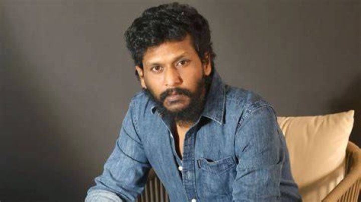 Viral PIC of Lokesh Kanagaraj arriving in style for Master fame's wedding