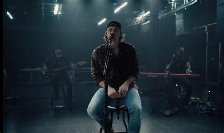 Wallen &lsquo;One Thing&rsquo; Spends 15th Week at No. 1 on Billboard 200