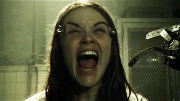 What happens when Lydia screams?