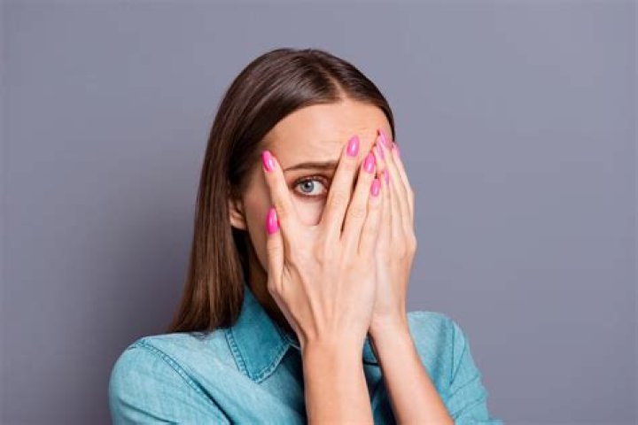 What shy girls do when they have a crush?