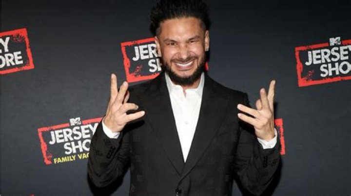 Who is Pauly D's girlfriend, Nikki Hall? The US Sun