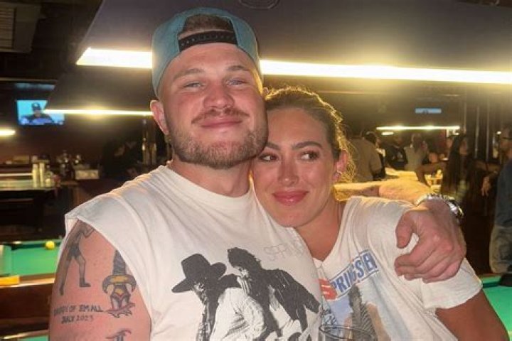Who Is Zach Bryan Wife? Facts About Girlfriend, & Relationships