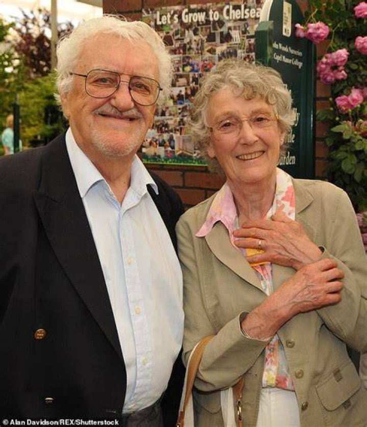 Who was Bernard Cribbins’ wife Gillian and do they have children?
