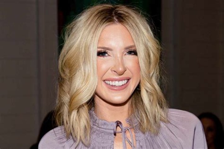 Why Lindsie Chrisley Has Her Siblings Blocked On Social Media (Spoiler