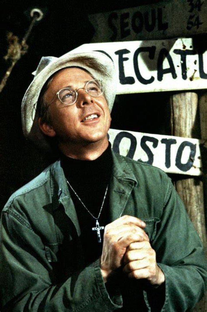 William Christopher from Celebrity Deaths 2016's Fallen Stars E! News